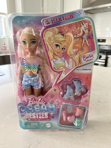 JFX96 Barbie Dream Besties "Malibu" Roller Skating Fashion Doll
