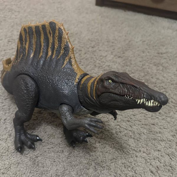 JGB57 Jurassic World Rebirth Tail Thrasher Spinosaurus Action Figure