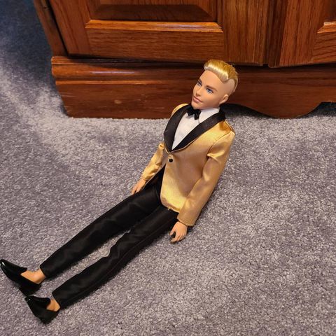  Búp bê JGK55 Barbie Signature 2025 Holiday Blonde Ken Collectible Fashion Doll 