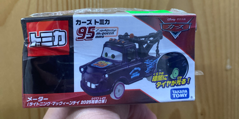  Mô hình xe Disney Tomica Cars Meter (Lightning McQueen Day 2025) 