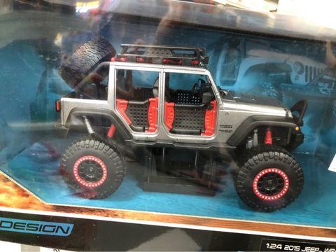  32523- 1:24 ROAD KINGS - JEEP WRANGLER UNLIMITED( Grey) 