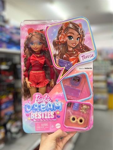  HYC23- Dream Besties Doll & Accessories Playset, Teresa Posable Fashion Doll 