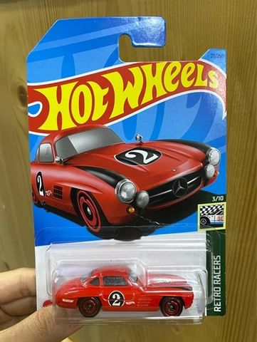 Mô hình xe HNJ73 Hot Wheels Mercedes Benz 300 SL 