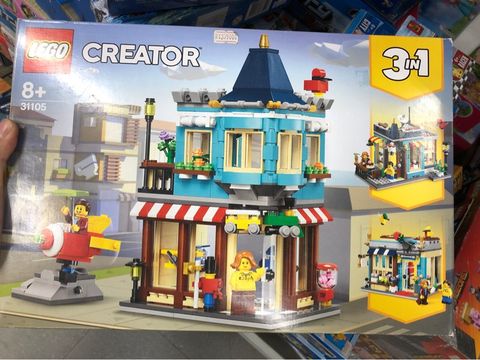  Lego 31105 - Cửa Hàng Đồ Chơi Nhà Phố 