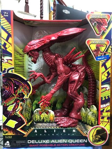  Alien Collection- Light & Sound Deluxe Alien Queen - RED 