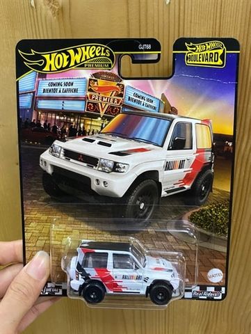  JBL26 Hot Wheels Boulevard Mitsubishi Pajero Evolution White 