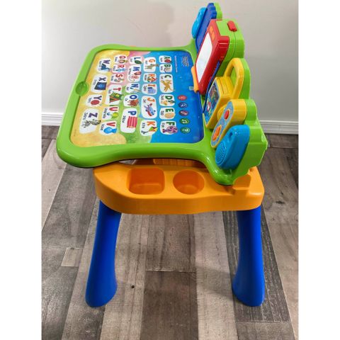  Bàn học đa năng 80-195800 Vtech Explore and Write Activity Desk 