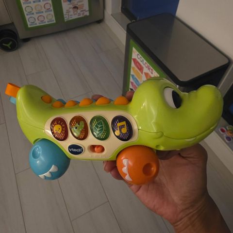  Đồ chơi Vtech Squishy Spikes Alligator 