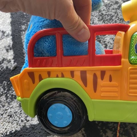  Xe cứu hộ khủng long vui nhộn VTech Dino Rescue Truck 