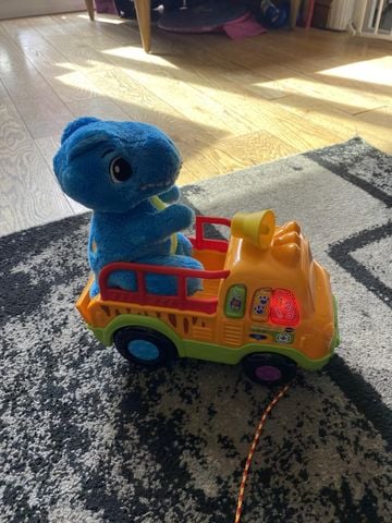  Xe cứu hộ khủng long vui nhộn VTech Dino Rescue Truck 