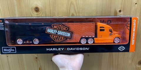  11516 Xe mô hình Maisto Harley Davinson Haulers 