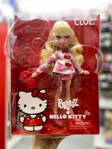  Bratz x Hello Kitty Cloe Sanrio Fashion Doll 