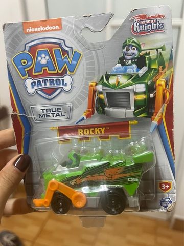  Mô hình xe Paw Patrol True Metal Spark Collection 1:55 Scale Rocky 