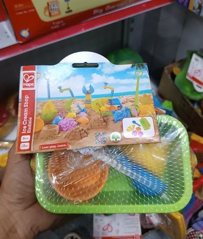  E4002A - Cua hang kem 