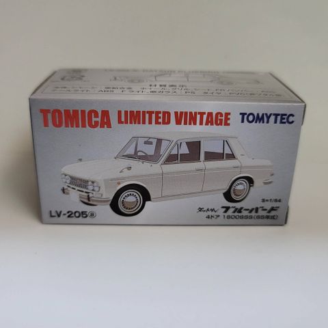  Mô hình xe Tomytec LV-205a Datsun Bluebird 4door 1600SSS (White) 65 