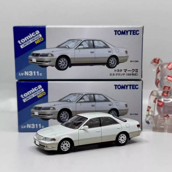 Xe mô hình Tomytec Tomica Limited Vintage Neo 1/64 LV-N311c Toyota Mark II 2.5 Grande 1998 White