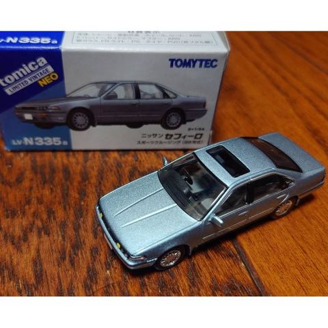  Mô hình xe Tomytec LV-N335a Nissan Cefiro Sports Cruising Blueish Silver 1988 