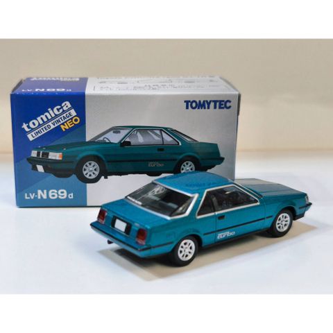  Mô hình xe TOMYTEC LV-N69d Toyota Corona Hardtop 1800GT-TR Turquoise 84 
