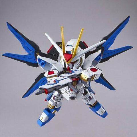  Đồ chơi lắp ráp SD GUNDAM EX-STANDARD STRIKE FREEDOM GUNDAM 