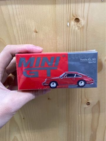  MINI GT 1/64 Porsche 901 1963 Signal Red (Left Handle) 