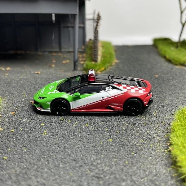 MiniGT Lamborghini Huracán EVO Bologna Airport 2020