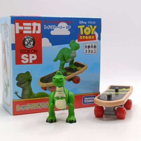 Mô hình Tomica Dream Ride-on Toystory 5 Rex & Skateboard 