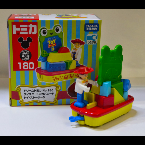  Mô hình xe Tomica Dream 180 Disney Sp Parade Toy Story 5 
