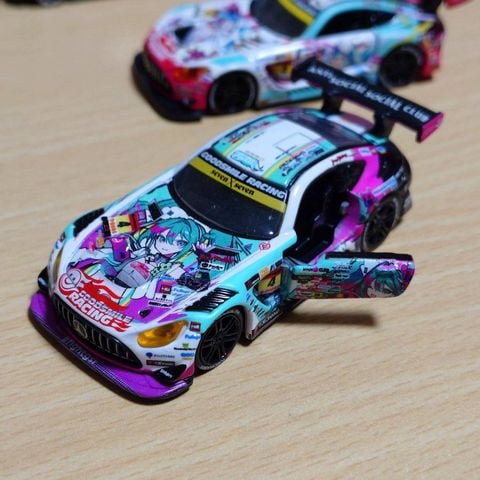  Xe mô hình Tomica Premium Racing Good Smile Hatsune Miku AMG 2025 Ver. 