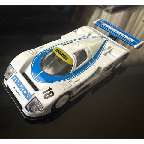  Mô hình xe đua Tomica Premium Racing Mazda 787B Car No. 18 