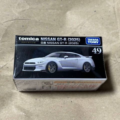  Mô hình xe Tomica Premium 49 Nissan Nissan GT-R (2025) 
