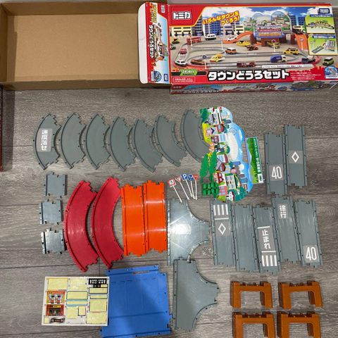  Tomica Town Road Set (Tomica) 