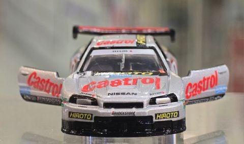  Tomica Premium Racing Nissan GT-R R34 Castrol 