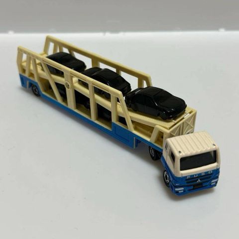  Tomica 131 - Mitsubishi Fuso Transporter 