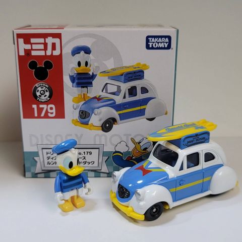  Mô hình xe Dream Tomica 179 Disney Motors Runtotto Donald Duck 