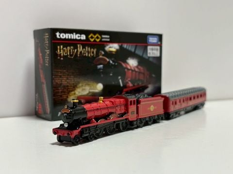  Tomica Unlimited 06 Harry Potter Hogwarts 