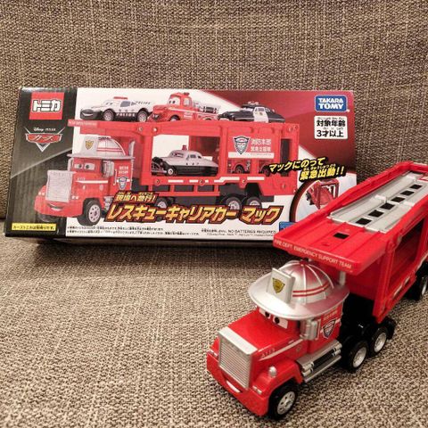  Xe tải chở Disney Cars Tomica Express to the Scene Rescue Carrier Car- Mac 