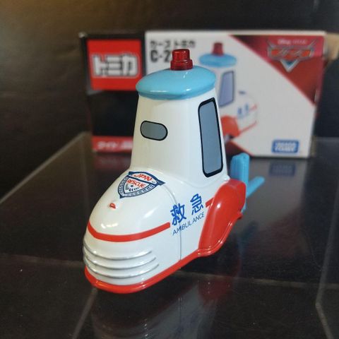  Mô hình xe C-23 Tomica Disney Cars Guido (Ambulance Type) 