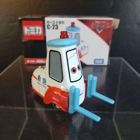 Mô hình xe C-23 Tomica Disney Cars Guido (Ambulance Type) 