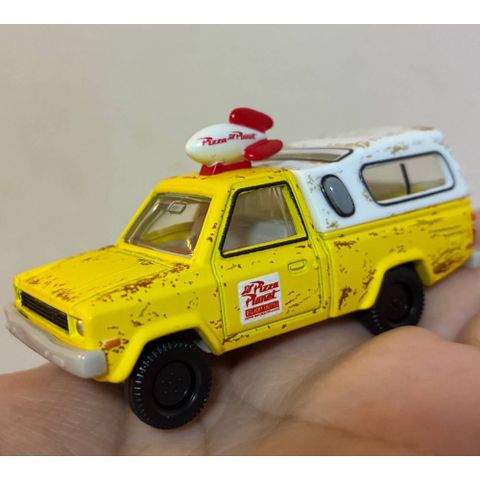  Mô hình xe Tomica PRM Unlimited Toy Story Pizza Planet Car 