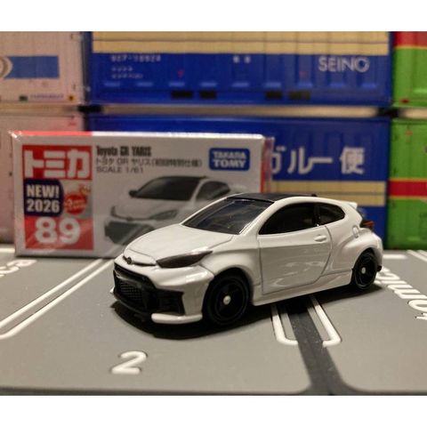  Mô hình xe Tomica 89 Toyota Gr Yaris (trắng) 