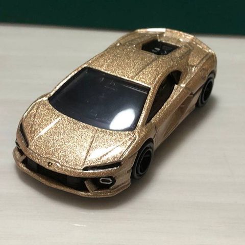  Tomica 43 Lamborghini Temerario (vàng) 