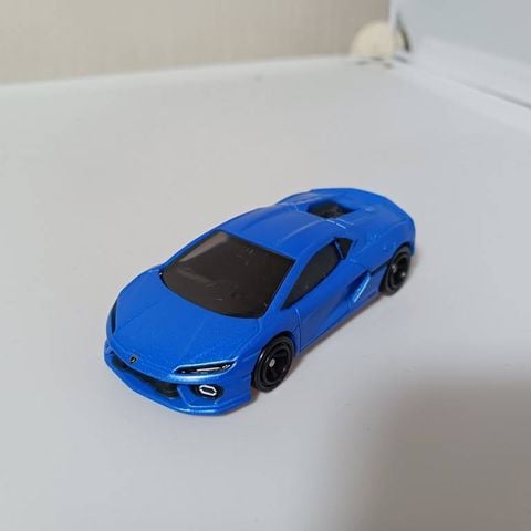  Mô hình xe Tomica 43 Lamborghini Temerario (xanh) 