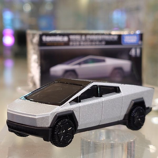 Tomica PRM Tesla Cybertruck 25