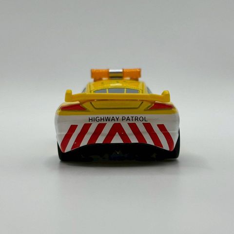  Xe mô hình C-15 Tomica Cars Cruz Ramirez (Road Patrol Car Type) 