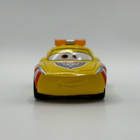  Xe mô hình C-15 Tomica Cars Cruz Ramirez (Road Patrol Car Type) 