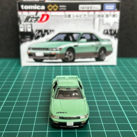  Xe mô hình Tomica Premium Unlimited Initial D Nissan Silvia (S13) 