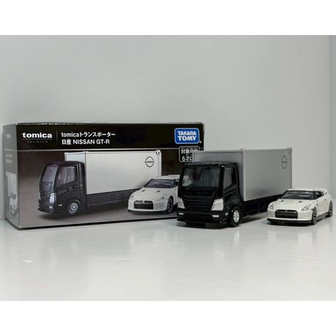  Mô hình xe NISSAN GT-R Tomica Transporter Nissan 