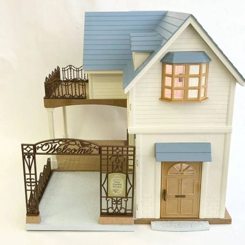  Ngôi nhà Sylvanian Families Blue Roof Stylish House 