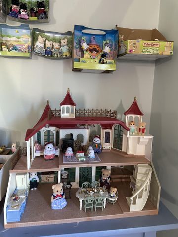  Nhà đồ chơi HA-52 Sylvanian Families Sparkling Waterfront Red Roof House 