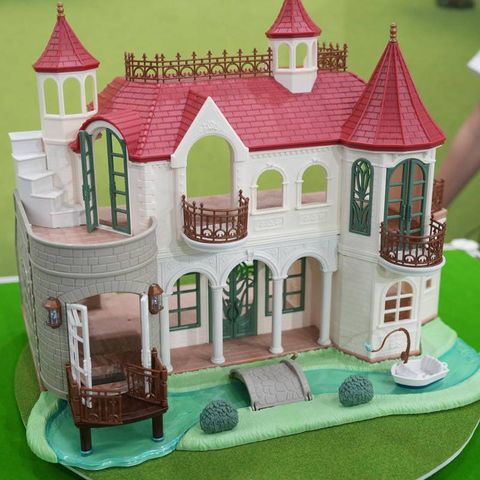  Nhà đồ chơi HA-52 Sylvanian Families Sparkling Waterfront Red Roof House 